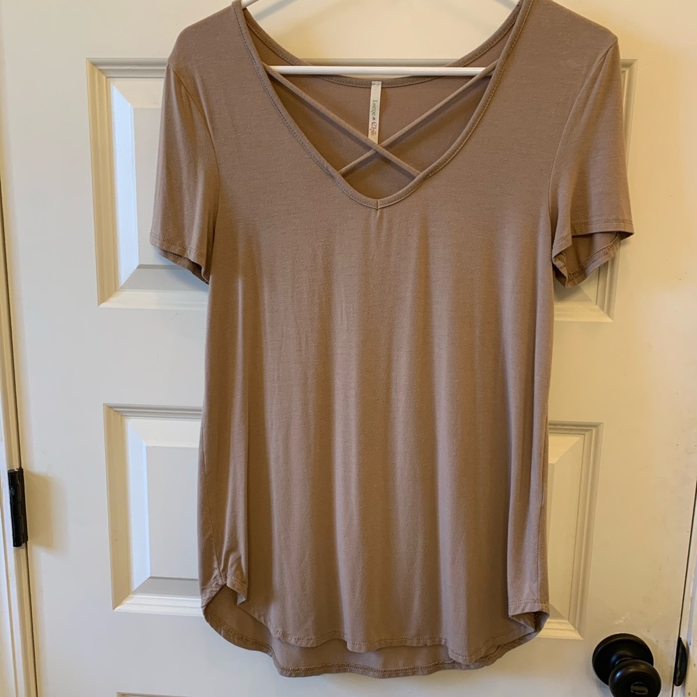 Criss cross casual shirt